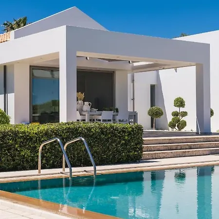 Villa Syndriani - 5 Bedroom
