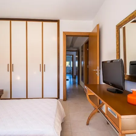 Villa Syndriani - 5 Bedroom