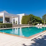 Villa Syndriani - 5 Bedroom *
