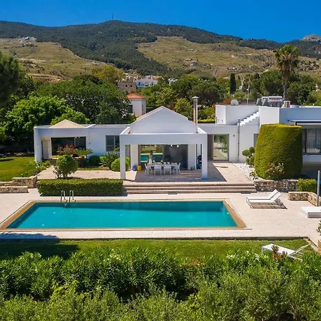 Villa Syndriani *