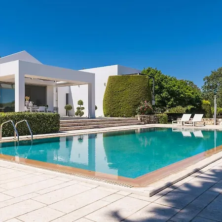 Villa Syndriani - 5 Bedroom *