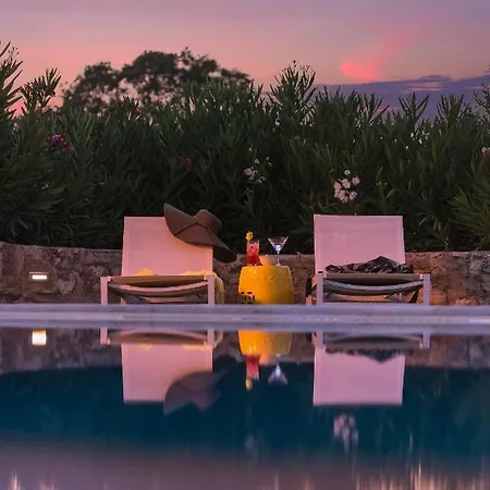 Villa Syndriani - 5 Bedroom İstanköy