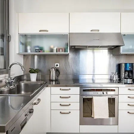 Syndriani - 5 Bedroom *