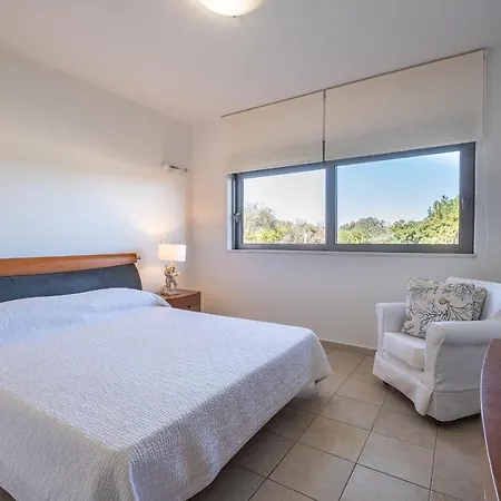 Syndriani - 5 Bedroom * İstanköy