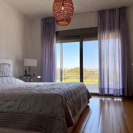 Syndriani Villa *