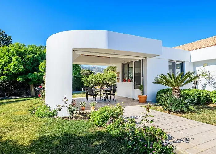 Vila Syndriani - 5 Bedroom *