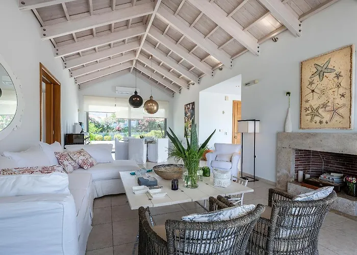 Vila Syndriani - 5 Bedroom *