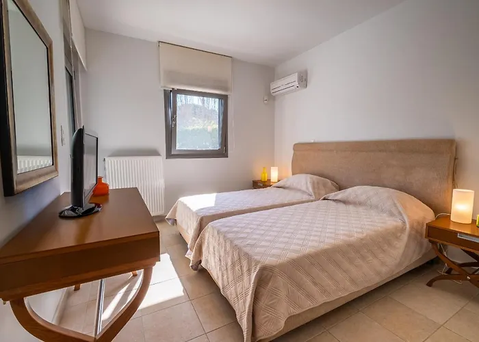 Syndriani Villa Kos Town