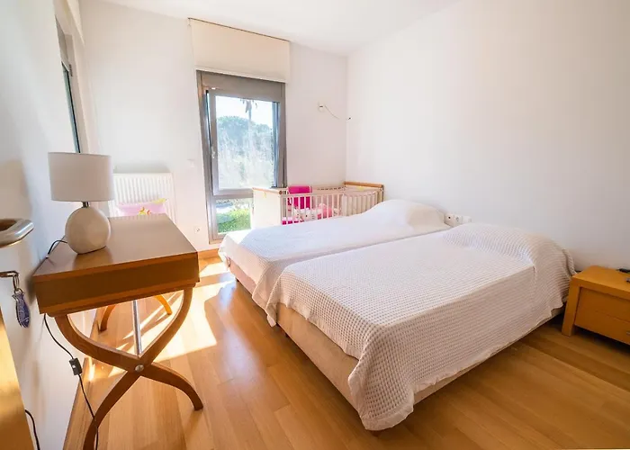 Vila Syndriani - 5 Bedroom *