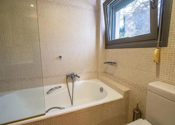 Syndriani - 5 Bedroom