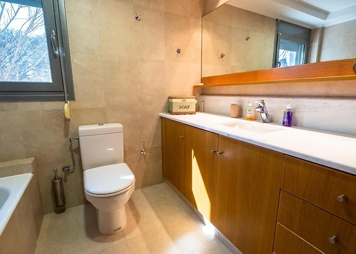 Syndriani - 5 Bedroom Vila