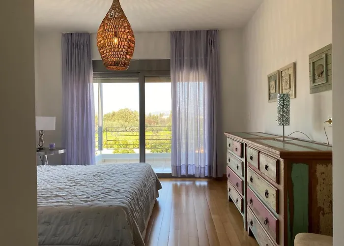 Vila Syndriani - 5 Bedroom *