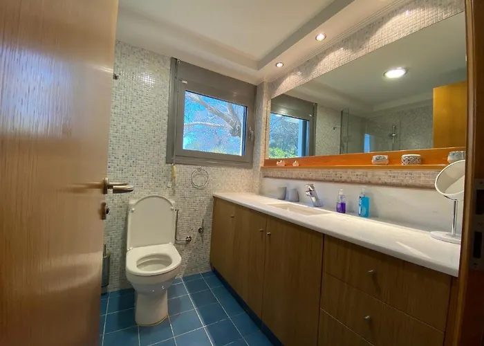 Syndriani - 5 Bedroom Vila